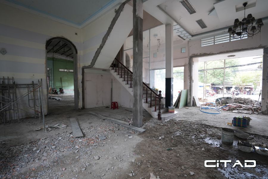 Hiện trạng nhà kho cũ được cải tạo thành công trình trạm dừng chân