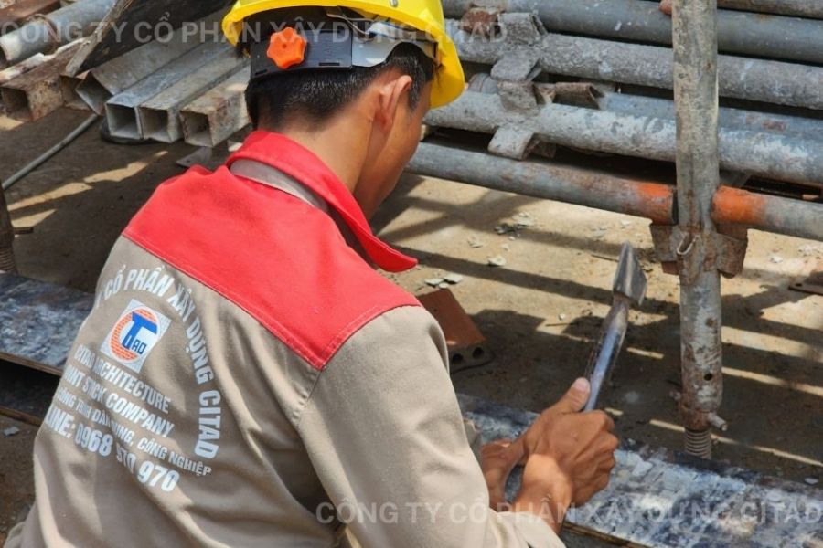 Đội ngũ kỹ thuật CITAD luôn tập trung trong từng chi tiết nhỏ