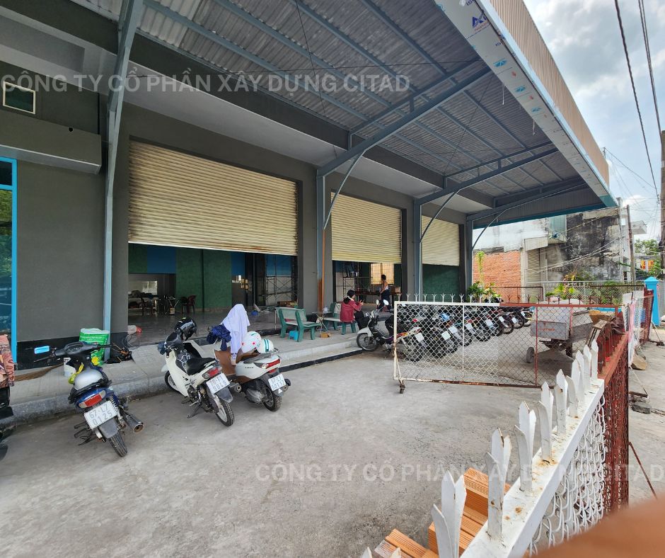 Thi công trọn gói Trạm dừng chân Bravi An Giang – Sắp hoàn thiện cùng CITAD 6 Khu vực mặt tiền đã hoàn thiện hệ khung – chuẩn bị lắp đặt nội thất