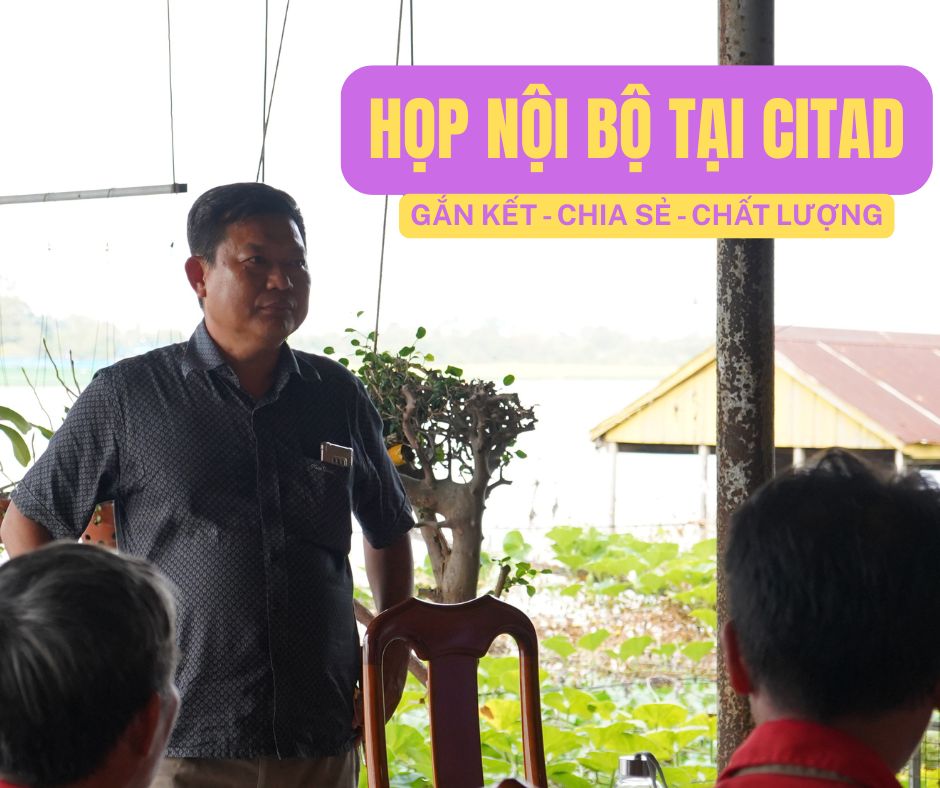 Giám đốc CITAD trao đổi chia sẻ với công nhân và kỹ sư