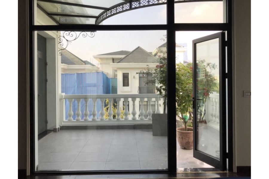 Cửa đi mở quay 1 cánh - Nhôm kính Xingfa An Giang
