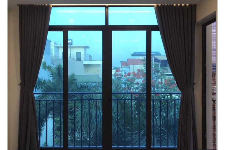 Cửa đi mở trượt - Nhôm kính XingFa An Giang