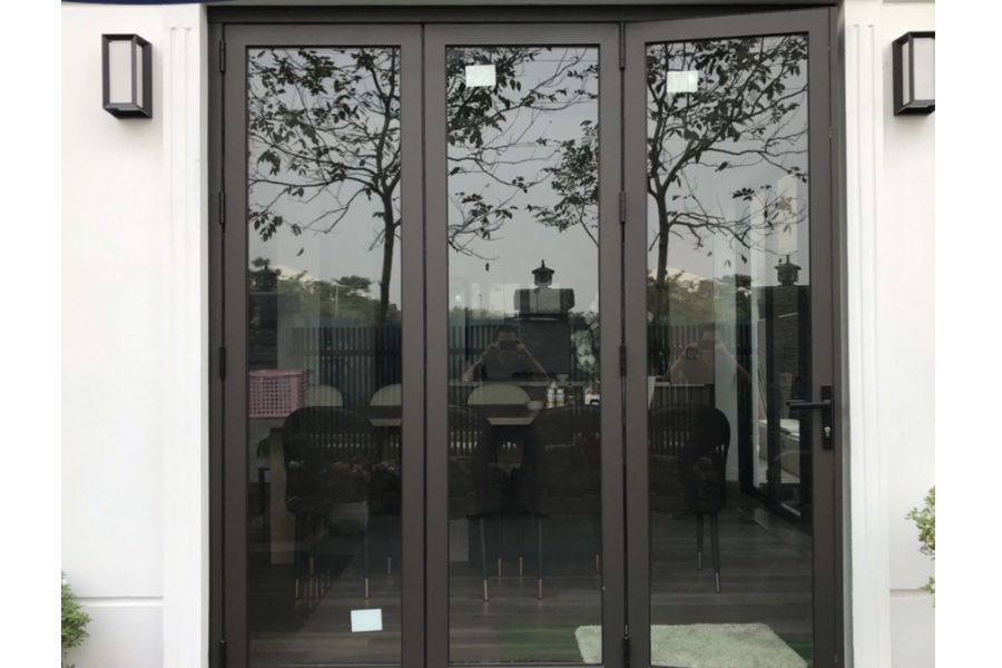 Cửa đi mở xếp - Nhôm kính XingFa An Giang